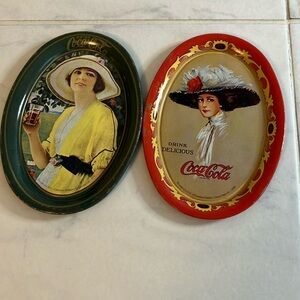 Coca Cola vintage small metal plates.